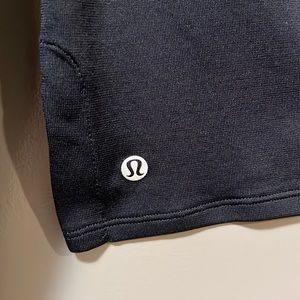 Lululemon cropped long sleeve shirt